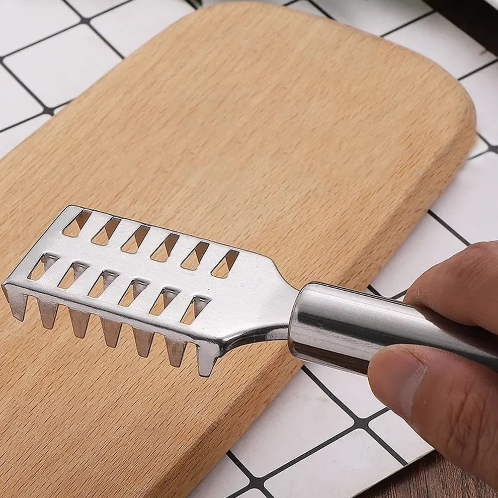 Fish Scale Remover – Sawtooth Stainless Steel Scraper