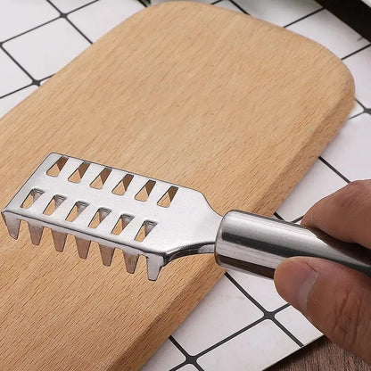 Fish Scale Remover – Sawtooth Stainless Steel Scraper